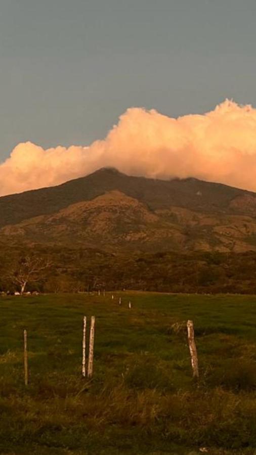 Miravalles Volcano House Guayabal  Экстерьер фото